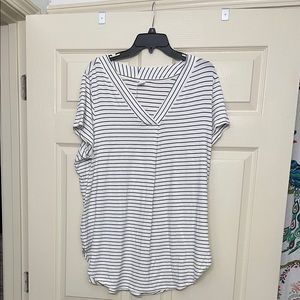Old Navy Loose Fit Luxe Tunic Tee
